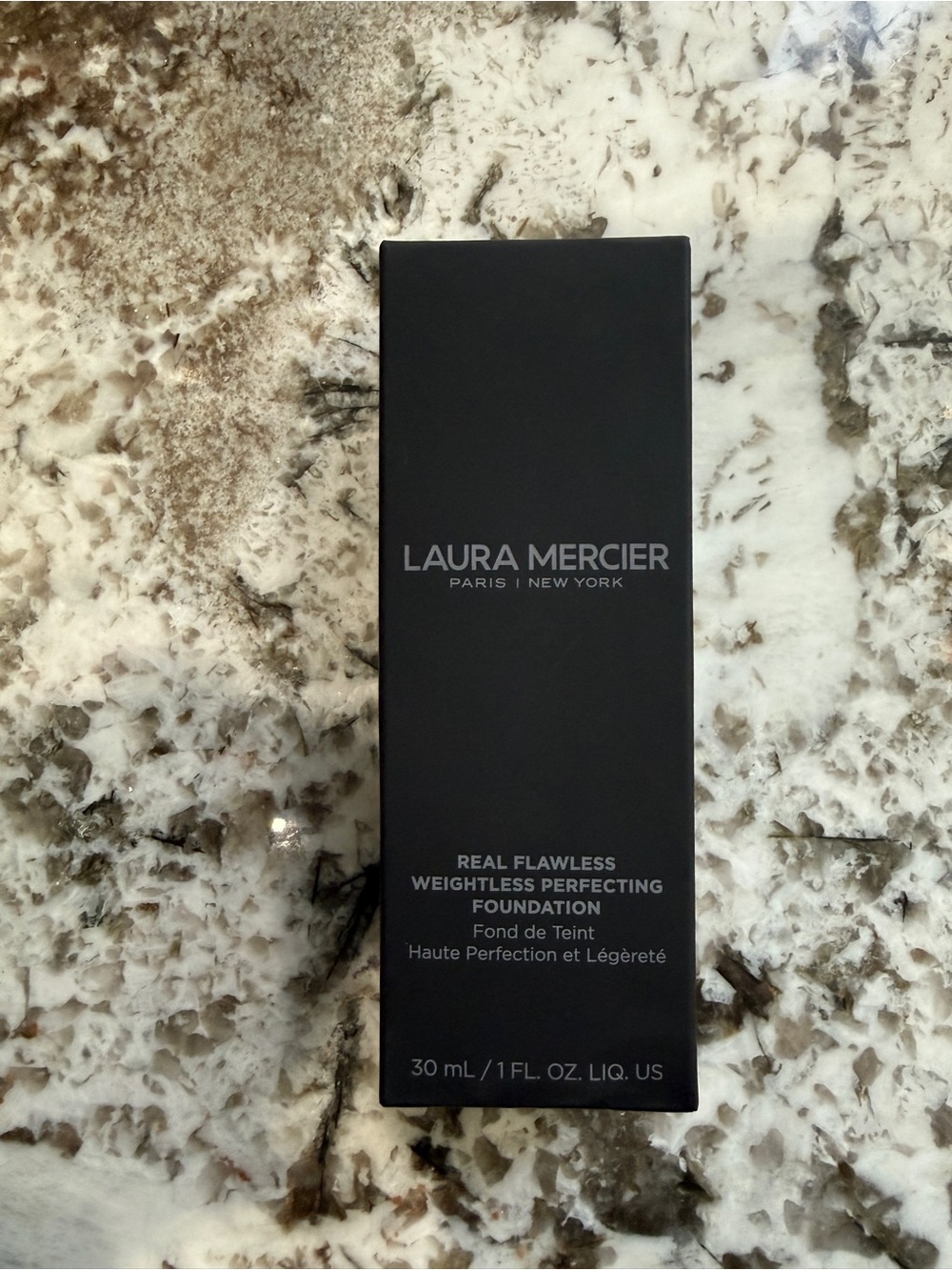 laura mercier Black Real Flawless Weightless Perfecting Foundation